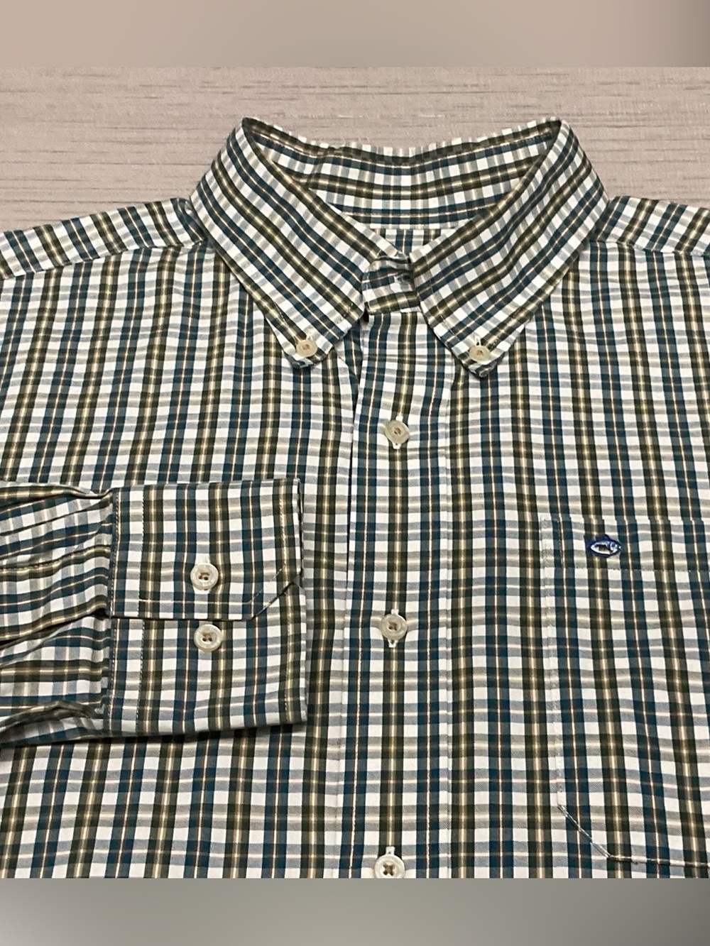 Southern Tide Plaid Button-Down Shirt in Green and Blue Men’s Size Medium